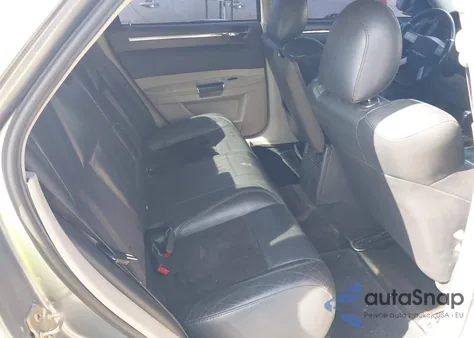 2006 Chrysler 300C Srt8 from USA, damaged, VIN 2C3KA73W56H426578